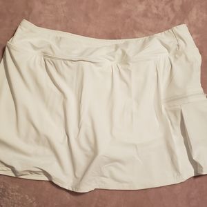 Swim bottoms with attached skirt
